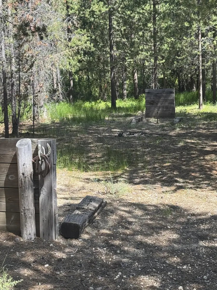 11617 Chinquapin, Crescent Lake, OR 97733 - Image #3