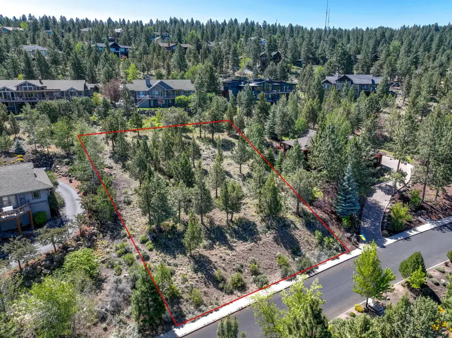 3333 NW Panorama, Bend, OR 97703 - Image #2