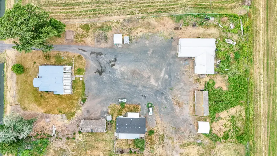 9452 Matney, Klamath Falls, OR 97603 - Image #2