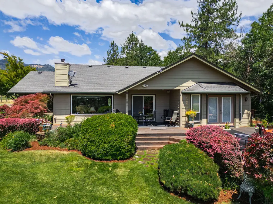 321 Kubli, Grants Pass, OR 97527 - Image #2