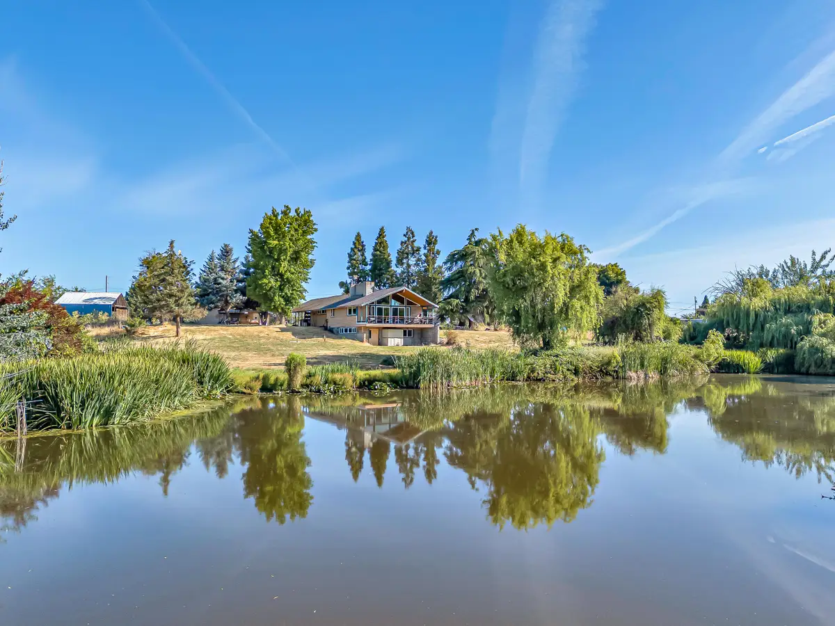 2312 Gramercy, White City, OR 97503 - Image #1