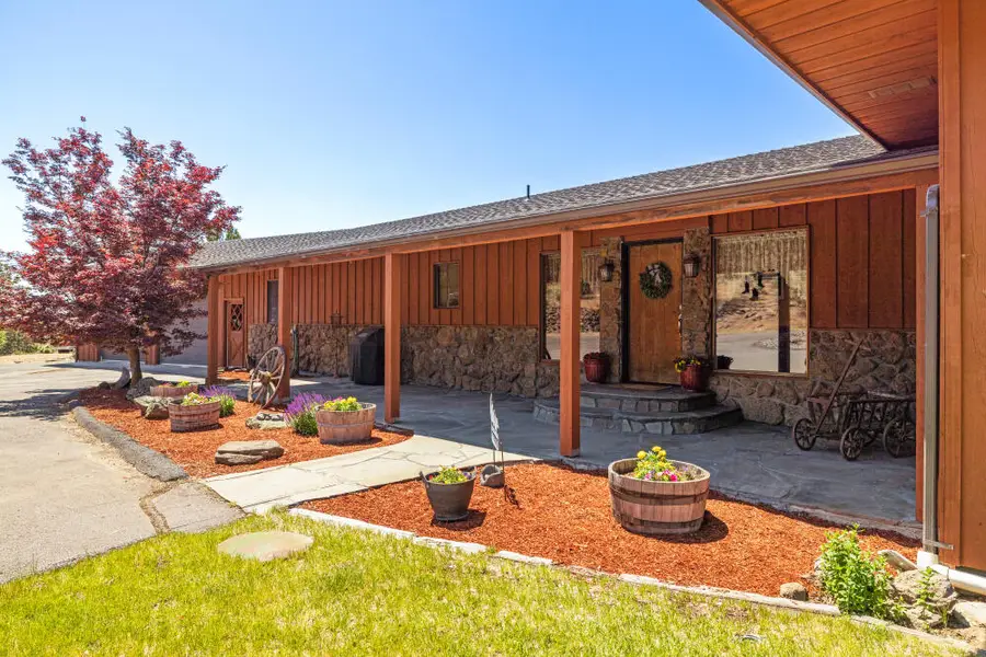 18610 Taylor, Klamath Falls, OR 97603 - Image #2