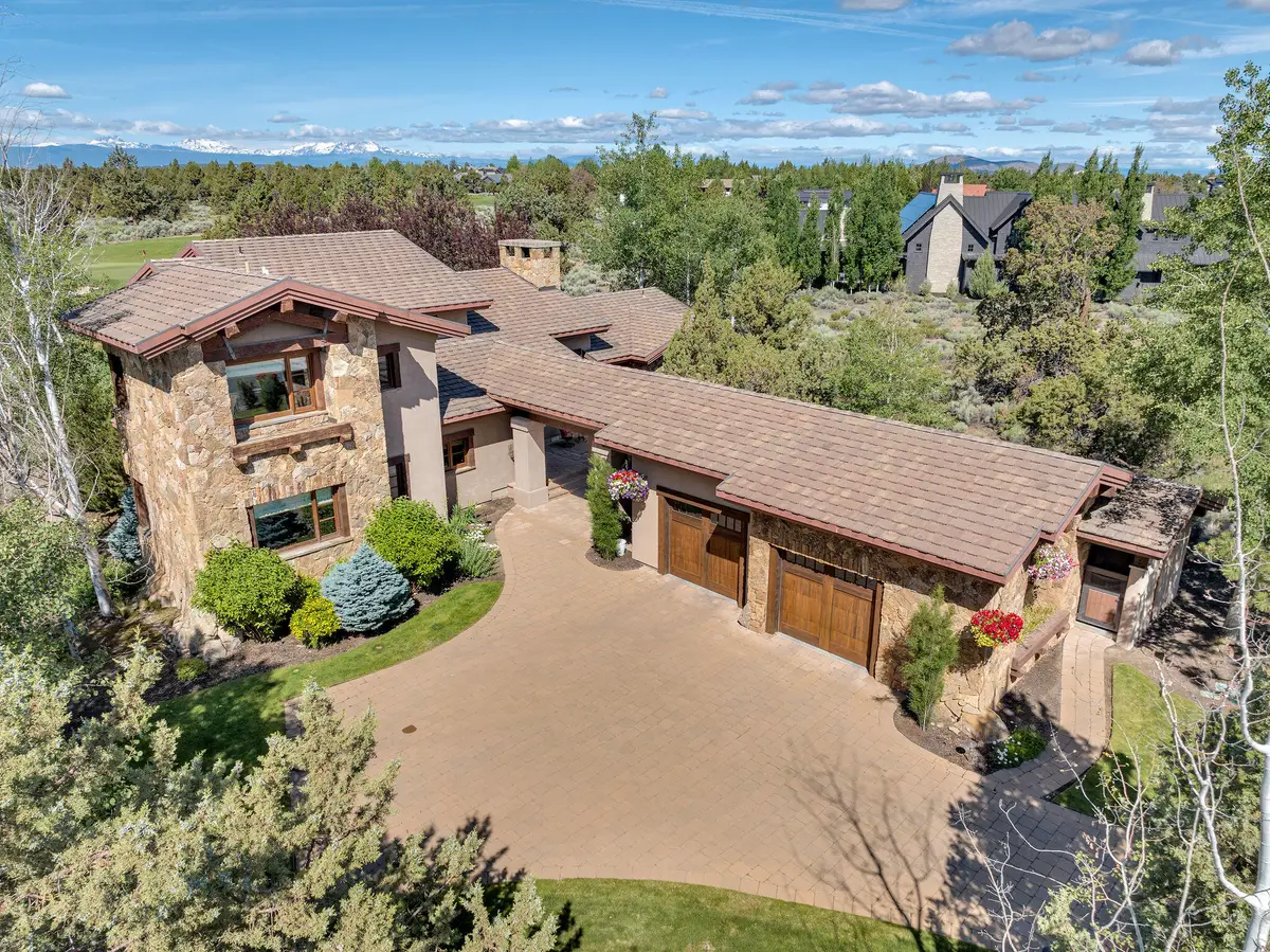 65885 Pronghorn Estates, Bend, OR 97701 - Image #1