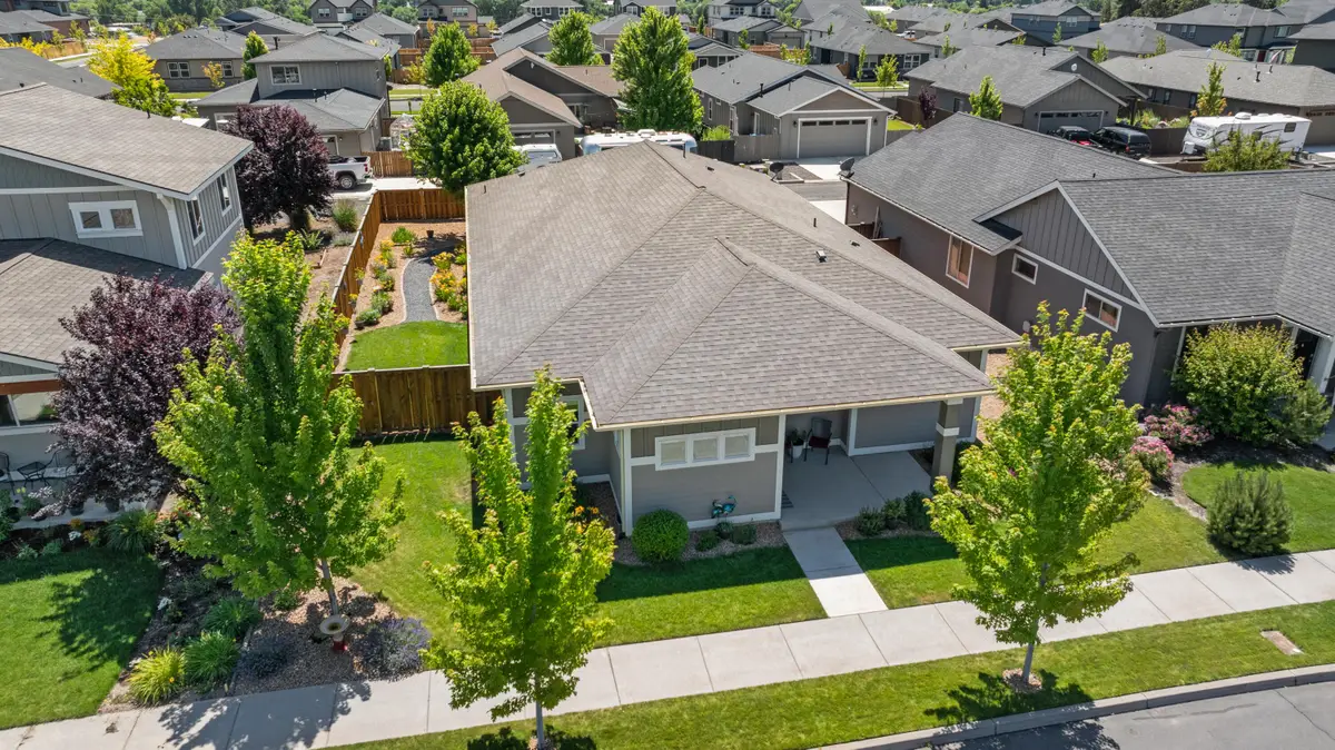 742 NE Union Loop, Prineville, OR 97754 - #1