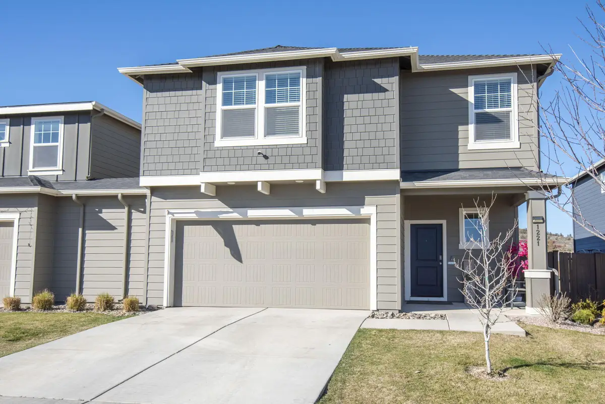 1221 NW Varnish Avenue Nw, Redmond, OR 97756 - #1