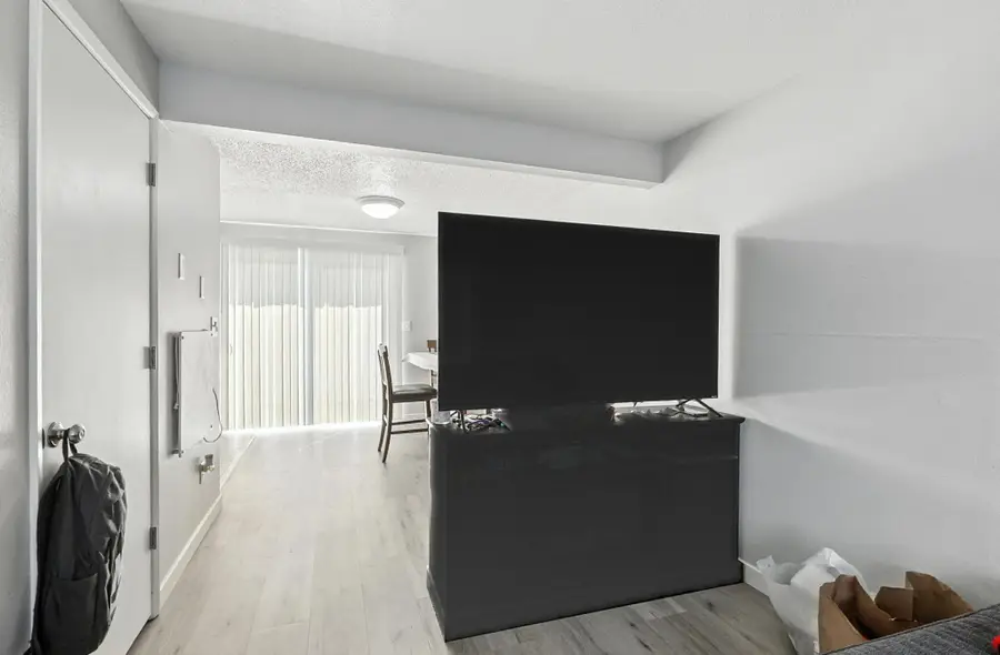 316 W 3rd, Phoenix, OR 97535 - Image #3