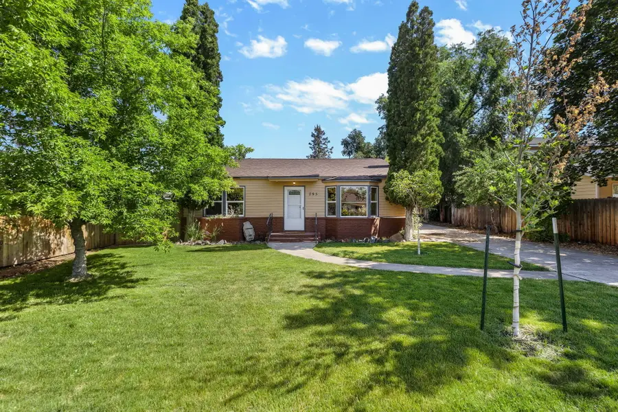 795 NE Ochoco, Prineville, OR 97754 - Image #2