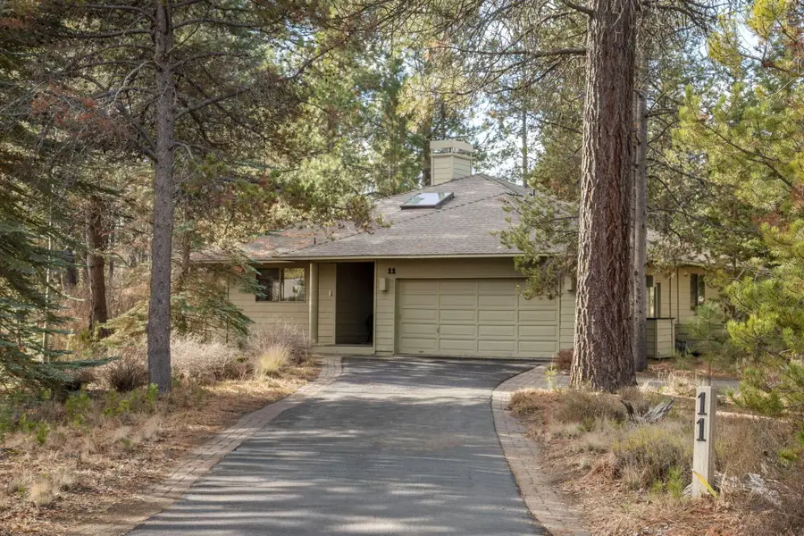 17839 Pro Staff, Sunriver, OR 97707 - Image #3