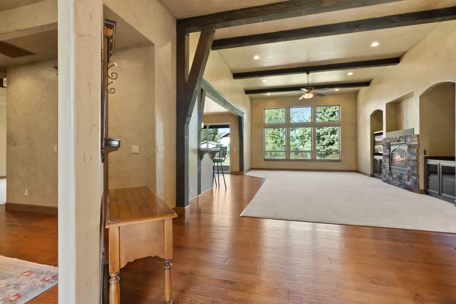 21420 Belknap, Bend, OR 97701 - Image #3