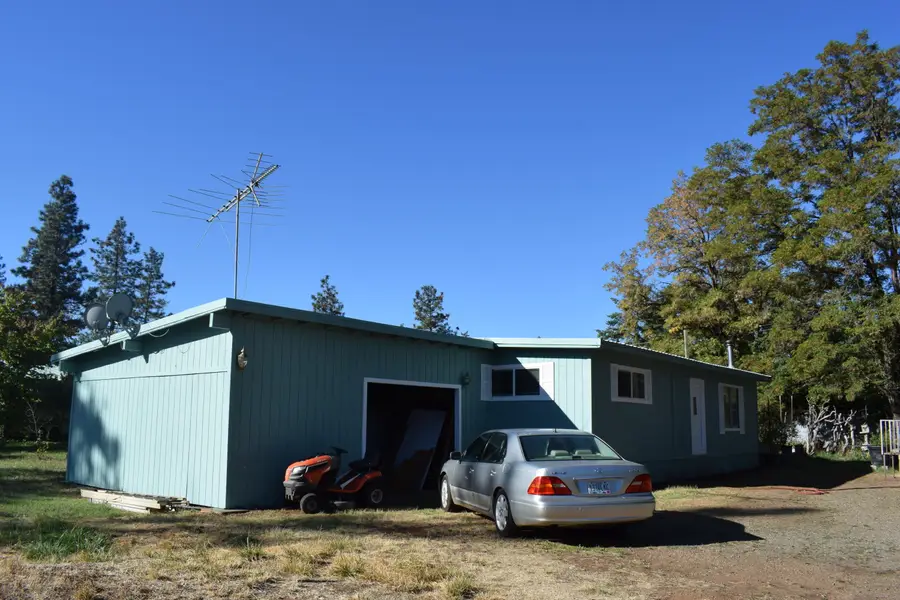 119 Patton Bar, Cave Junction, OR 97523 - Image #3