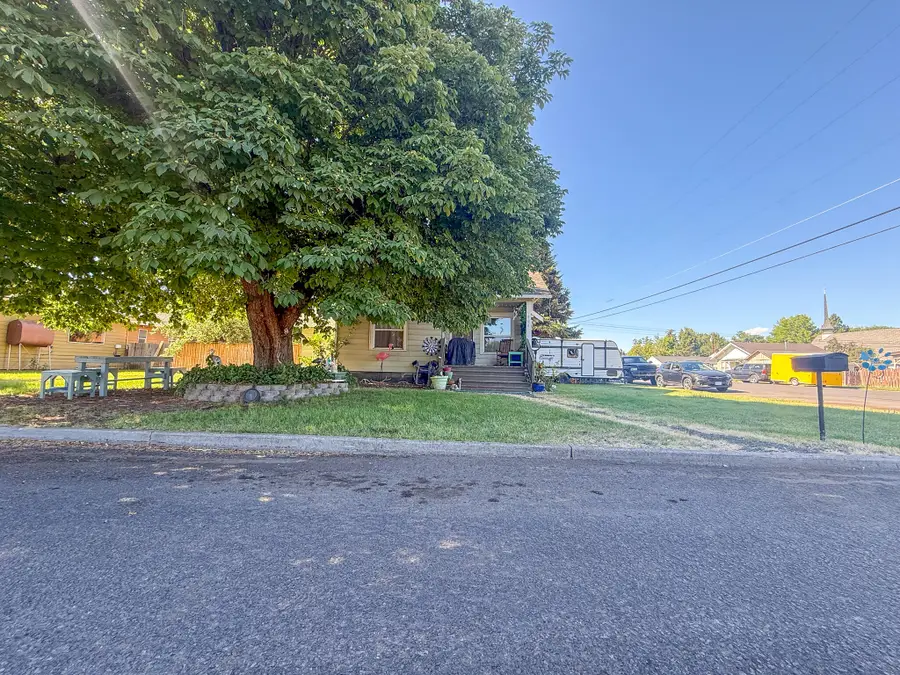 904 NE 2nd, Prineville, OR 97754 - Image #3