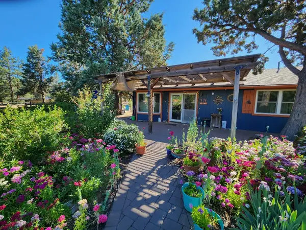 67205 Bass, Bend, OR 97703