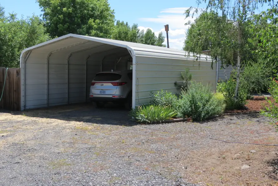 1956 Blue Pool Way, Chiloquin, OR 97624 - #3