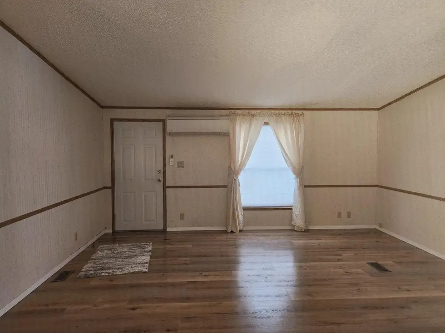 1001 SE 15th, Bend, OR 97702 - Image #2