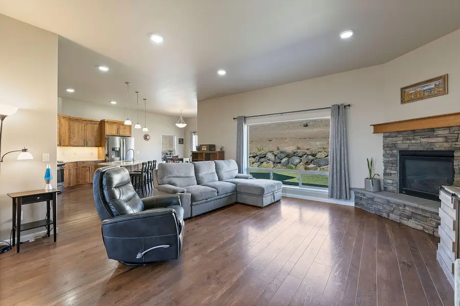 2273 NE Valley View, Madras, OR 97741 - Image #3