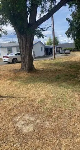 2720 Redwood, Grants Pass, OR 97527 - Image #2