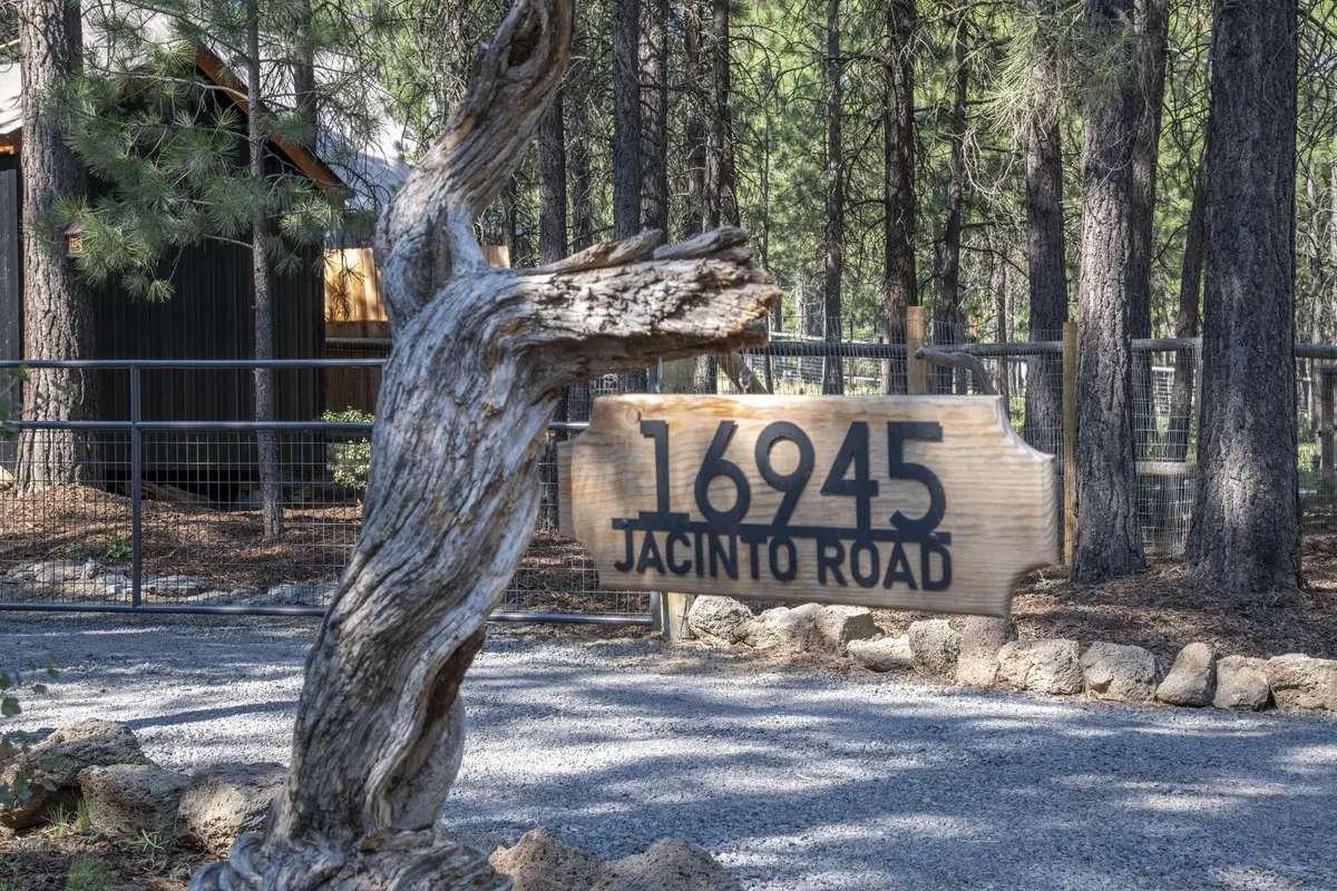 16945 Jacinto, Bend, OR 97707 - Image #1