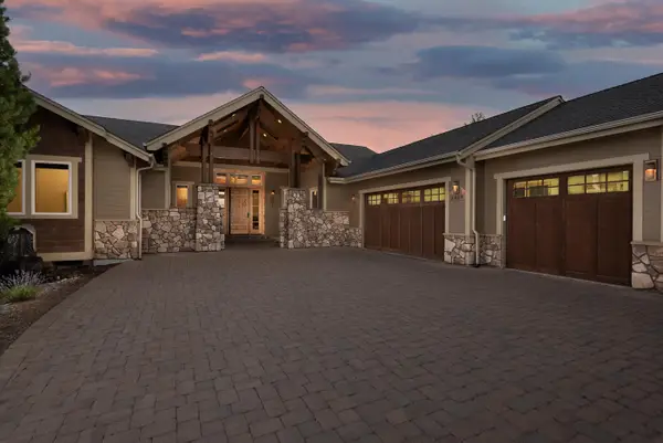 3419 NW Fairway Heights, Bend, OR 97703