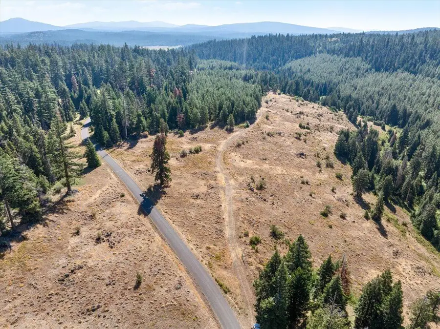 13889 Dead Indian Memorial, Ashland, OR 97520 - Image #3