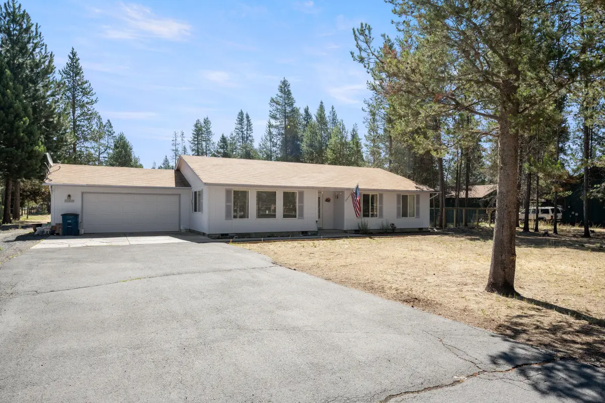 52466 Lost Ponderosa, La Pine, OR 97739 - Image #1
