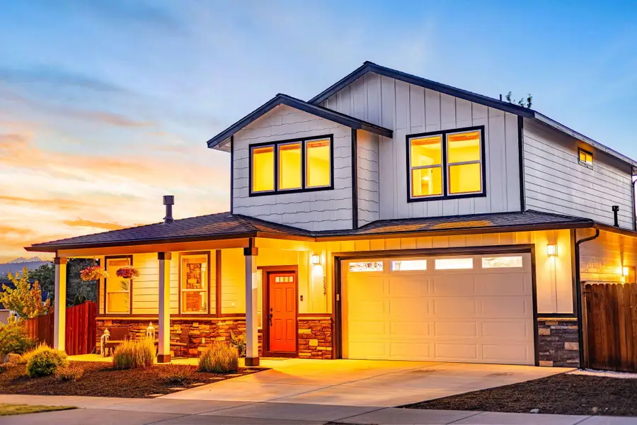 2254 NE Indigo, Bend, OR 97701 - Image #2