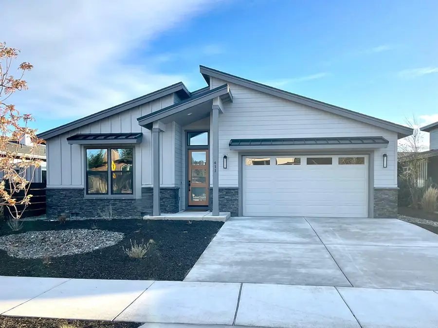 411 E Diamond Peak, Sisters, OR 97759 - Image #2