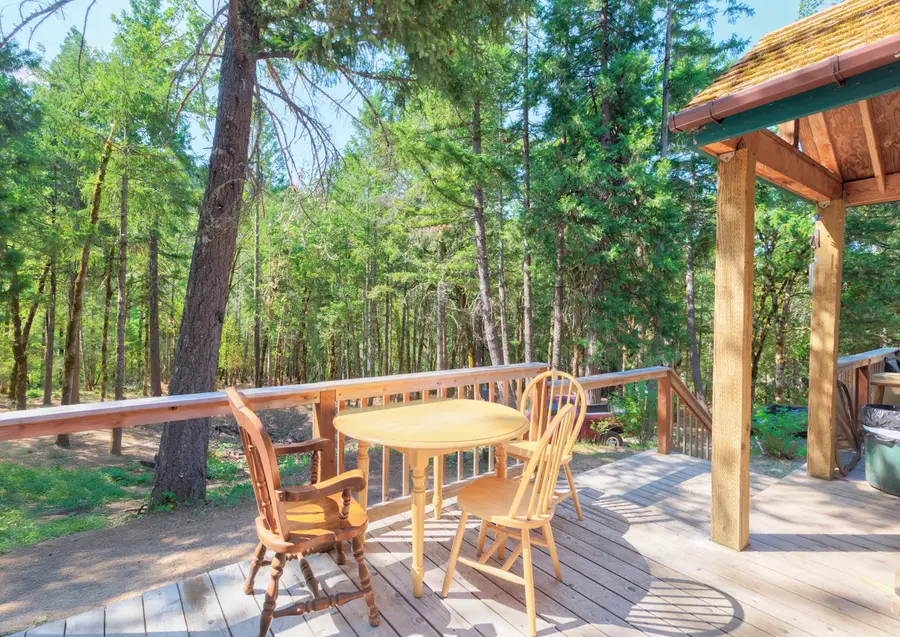 4050 Placer Road, Wolf Creek, OR 97497 - Image #3