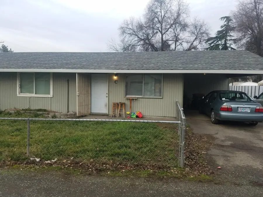 112 N Columbus, Medford, OR 97501 - Image #2