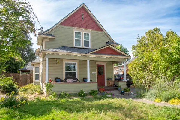 740 NE 8th, Grants Pass, OR 97526