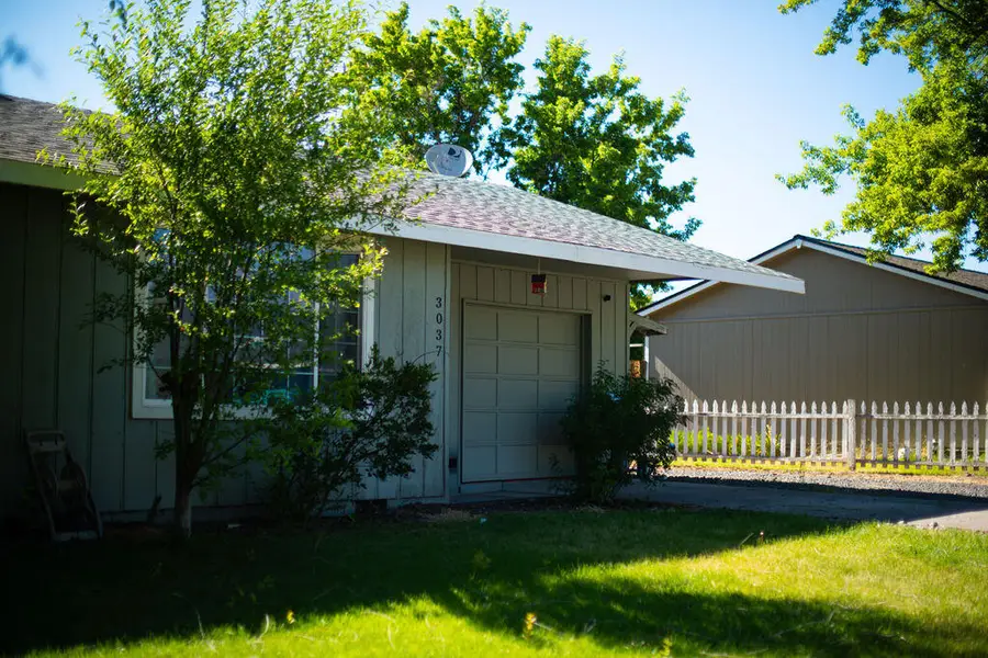 3037 Clearbrook, Malin, OR 97632 - Image #2