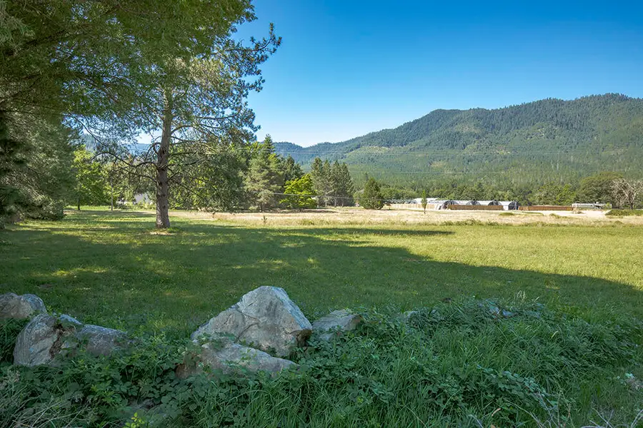 7342 New Hope Road, Grants Pass, OR 97527 - Image #3