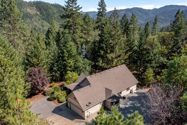 700 Rancho Vista, Grants Pass, OR 97526