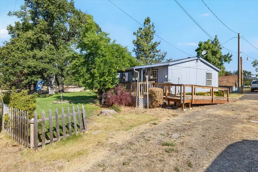 180 Glass, White City, OR 97503 - Image #3