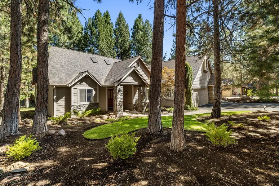 2777 NW Champion, Bend, OR 97703 - Image #2