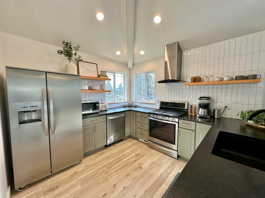 4813 Falcon, Klamath Falls, OR 97601 - Image #3