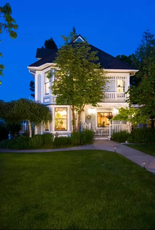 496 Beach, Ashland, OR 97520