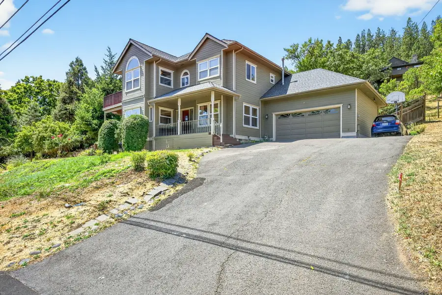 185 Almond Street, Ashland, OR 97520 - #2