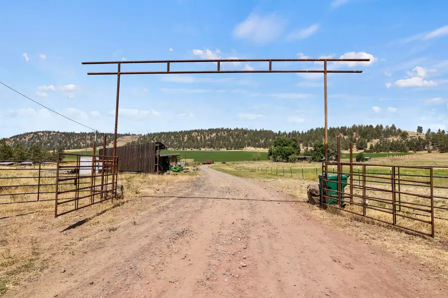 35429 Mccartie Lane, Bonanza, OR 97623 - #2