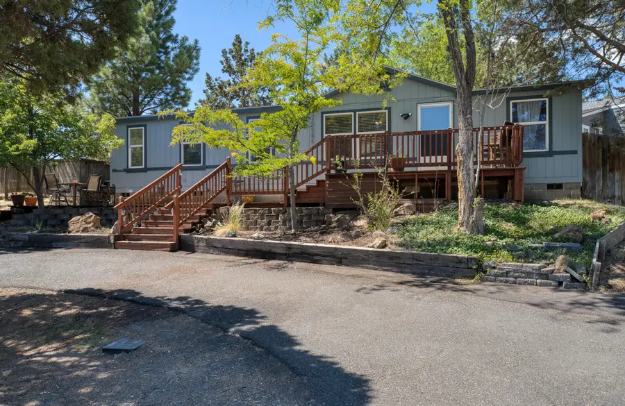 20585 Fred Meyers, Bend, OR 97701 - Image #2