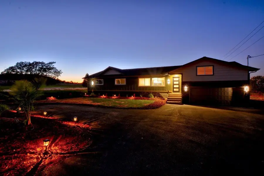 2477 Coker Butte, Medford, OR 97504 - Image #3