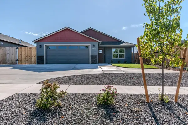 3738 Springbrook, Medford, OR 97504