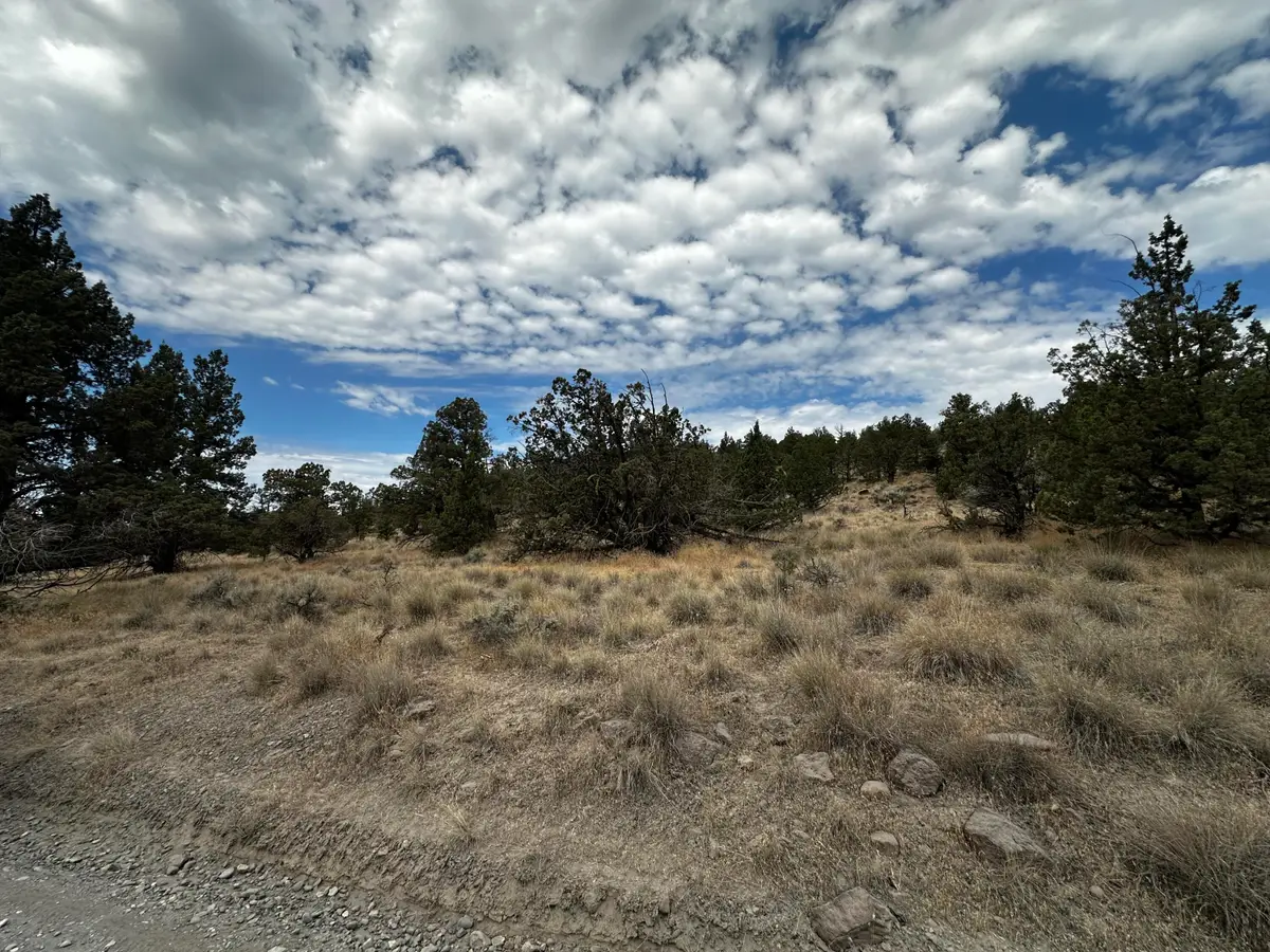 1613 NW Pinecrest Drive, Prineville, OR 97754 - Image #1