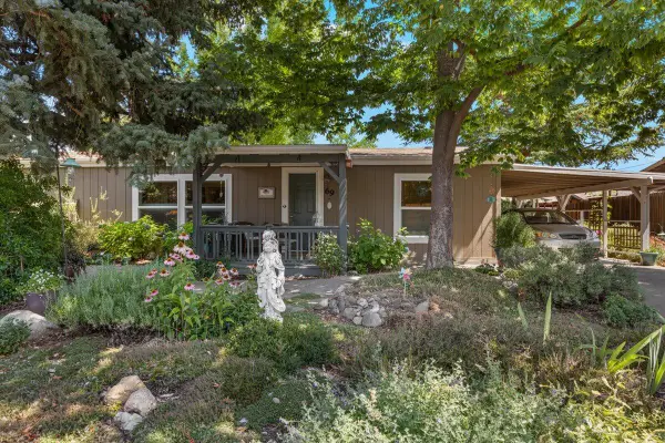 4624 S Pacific, Phoenix, OR 97535