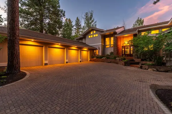 61824 Red Meadow, Bend, OR 97702