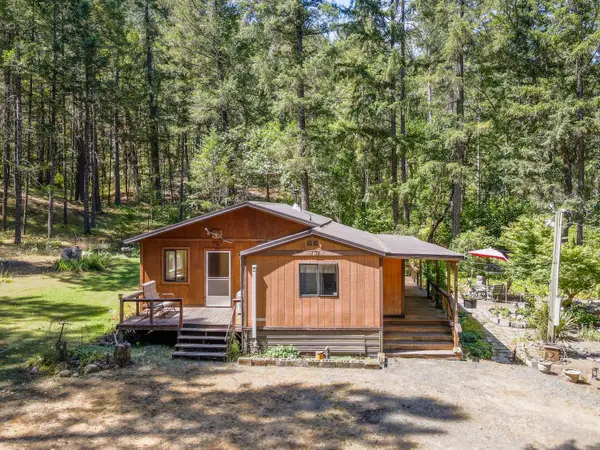 5406 E Evans Creek, Rogue River, OR 97537