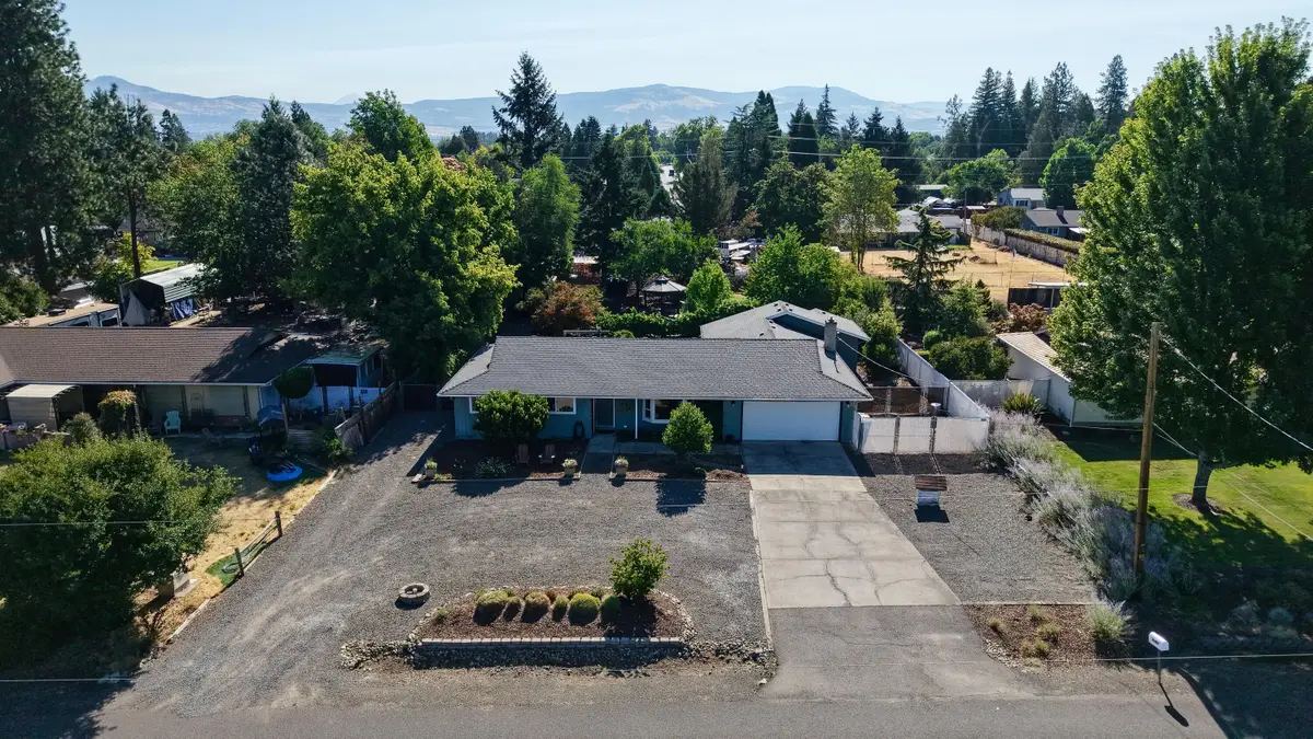 2027 Fairlane Drive, Medford, OR 97501 - #1