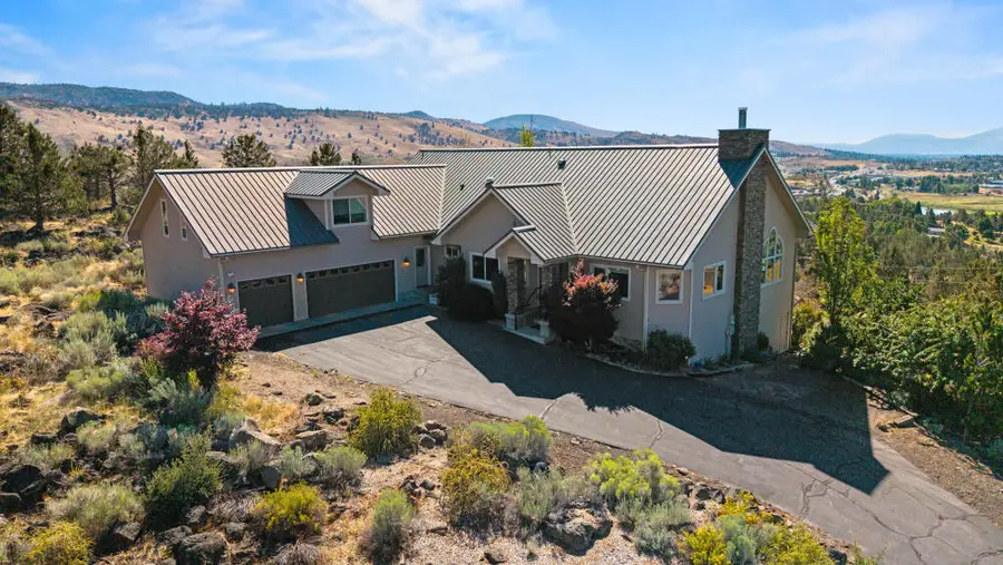 4865 Sunset Ridge, Klamath Falls, OR 97601 - Image #2