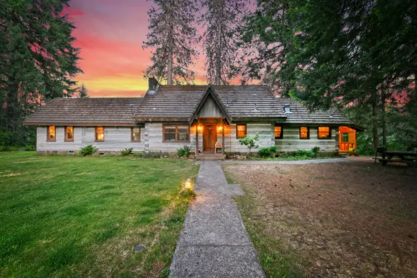 50000 Hwy 62, Prospect, OR 97536