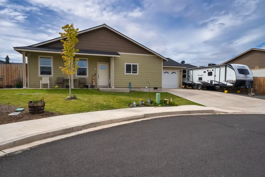 524 SE Morgan, Madras, OR 97741 - Image #2