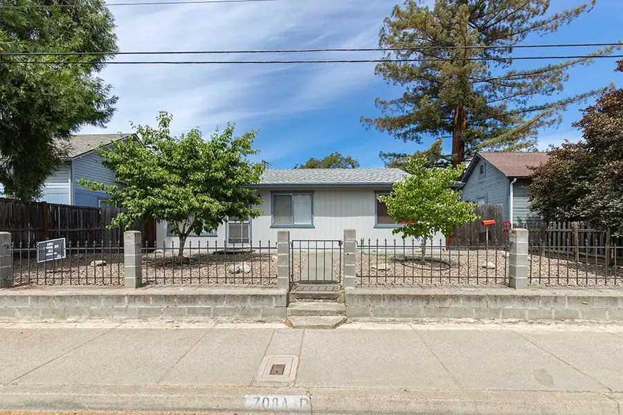 708 SW Bridge, Grants Pass, OR 97526 - Image #3